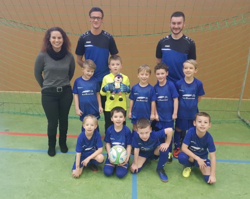 Autohaus Bauer sponsert neue Trikots