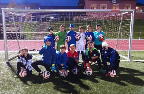 Neue Trainingsbälle für die E-Junioren