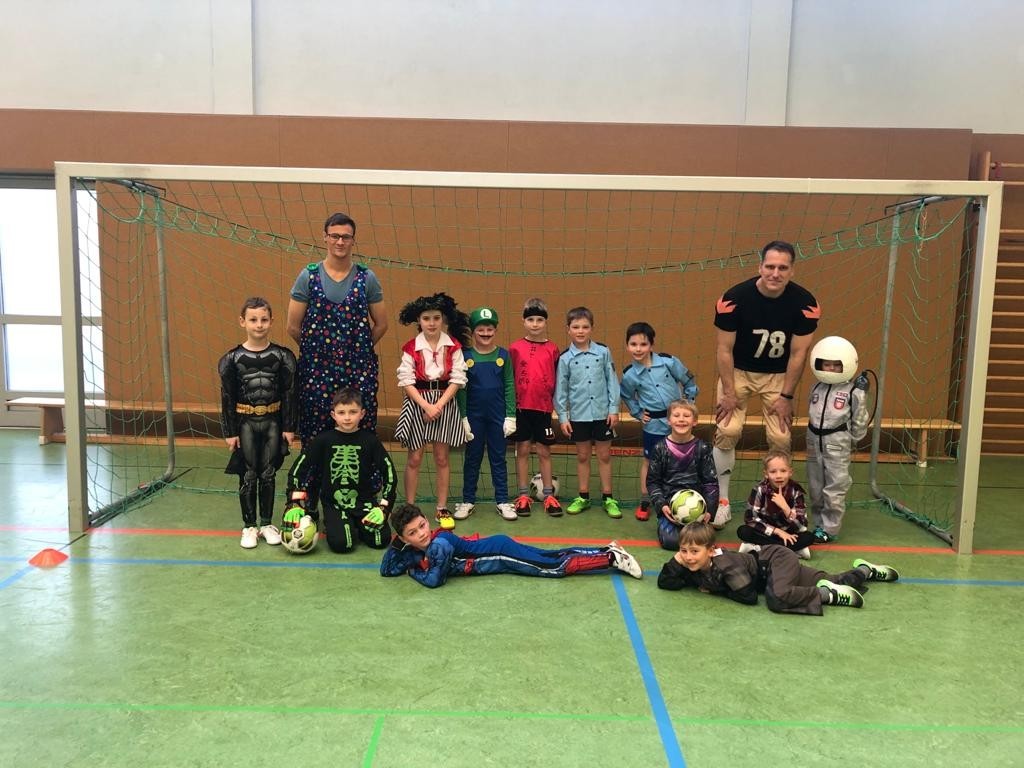 "Närrisches" Training der F-Junioren